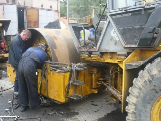 Ремонт дорожных катков стоимость ремонта и где отремонтировать - Новосибирск