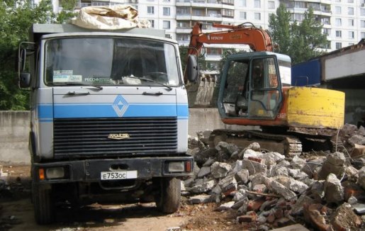 Вывоз строительного мусора, погрузчики, самосвалы, грузчики стоимость услуг и где заказать - Новосибирск