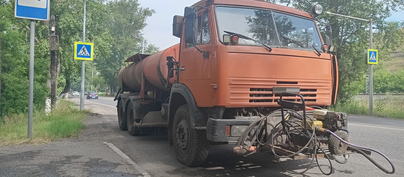 Продажа поливомоечных машин для уборки дорог и поливки зеленых насаждений в Новосибирской области