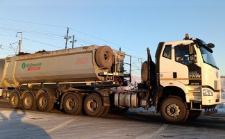 Самосвал Услуги большегрузных самосвалов для перевозки сыпучих взять в аренду, заказать, цены, услуги - Новосибирск